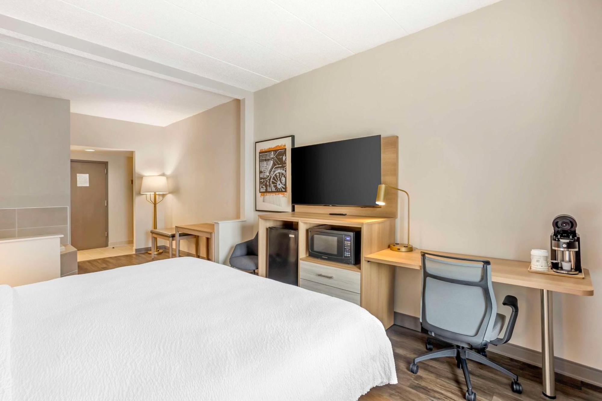 Best Western Plus Heritage Rail Inn & Suites Йорк Екстер'єр фото