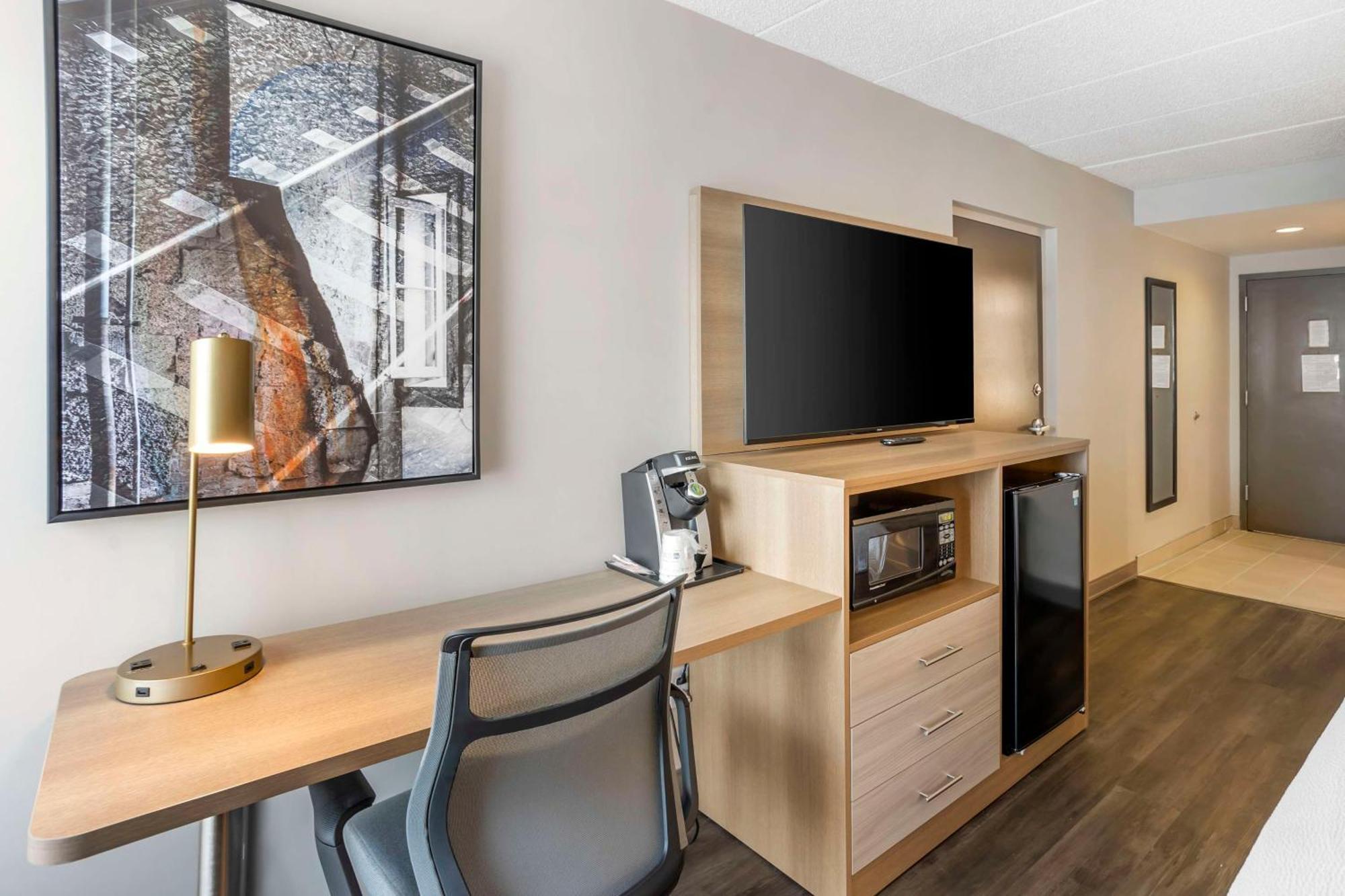 Best Western Plus Heritage Rail Inn & Suites Йорк Екстер'єр фото