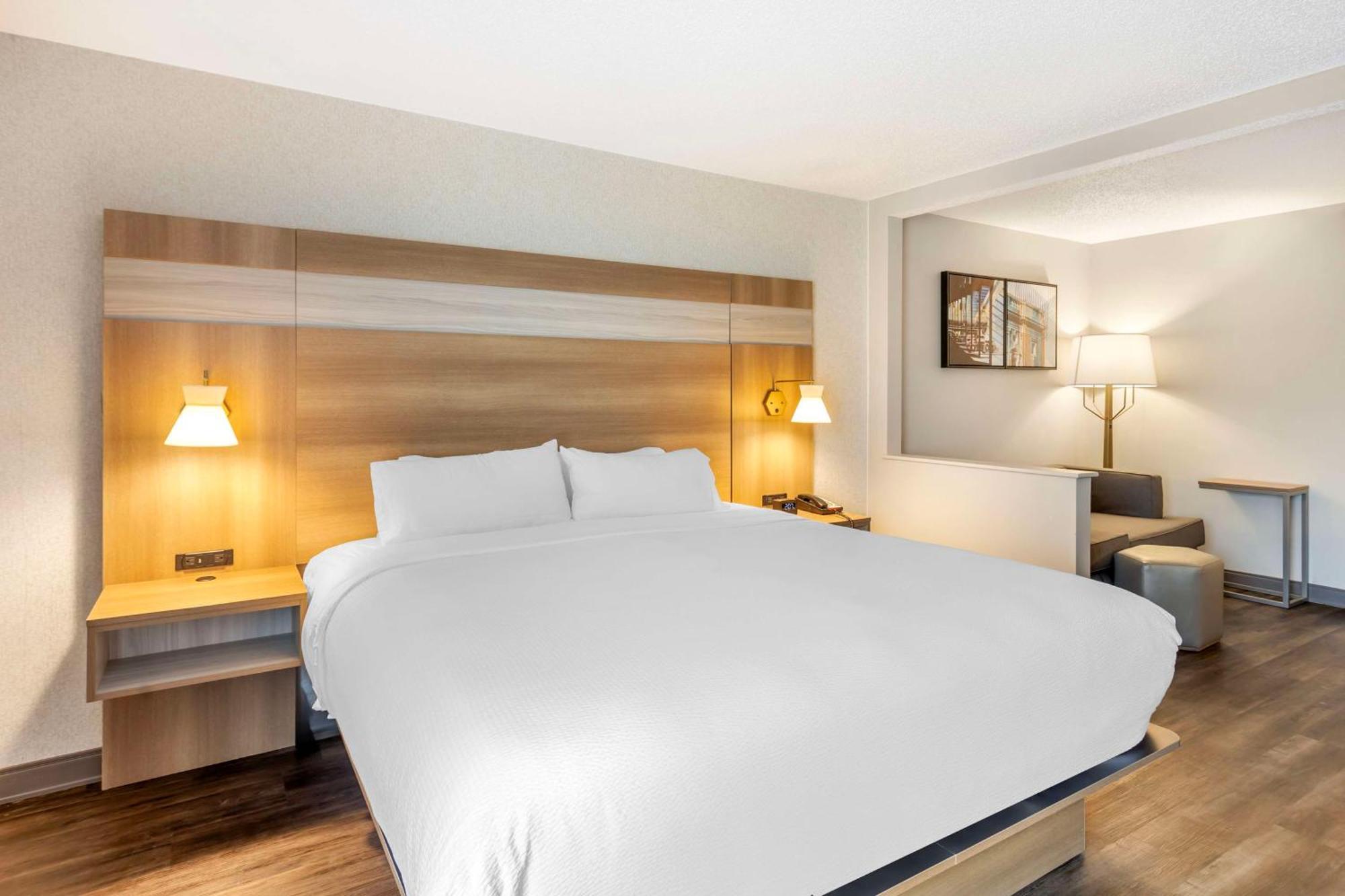 Best Western Plus Heritage Rail Inn & Suites Йорк Екстер'єр фото