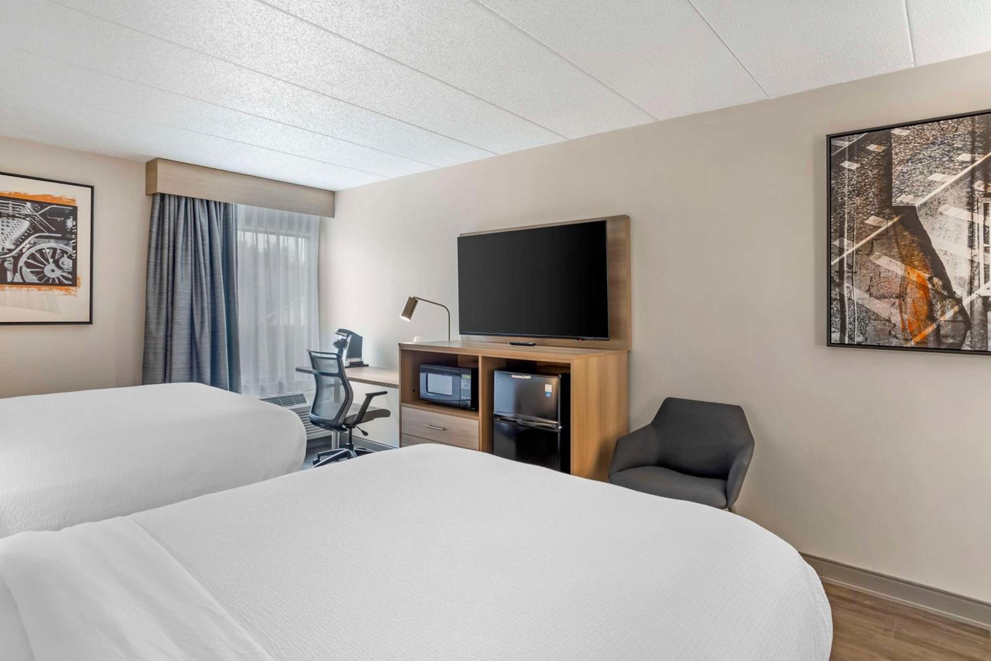 Best Western Plus Heritage Rail Inn & Suites Йорк Екстер'єр фото
