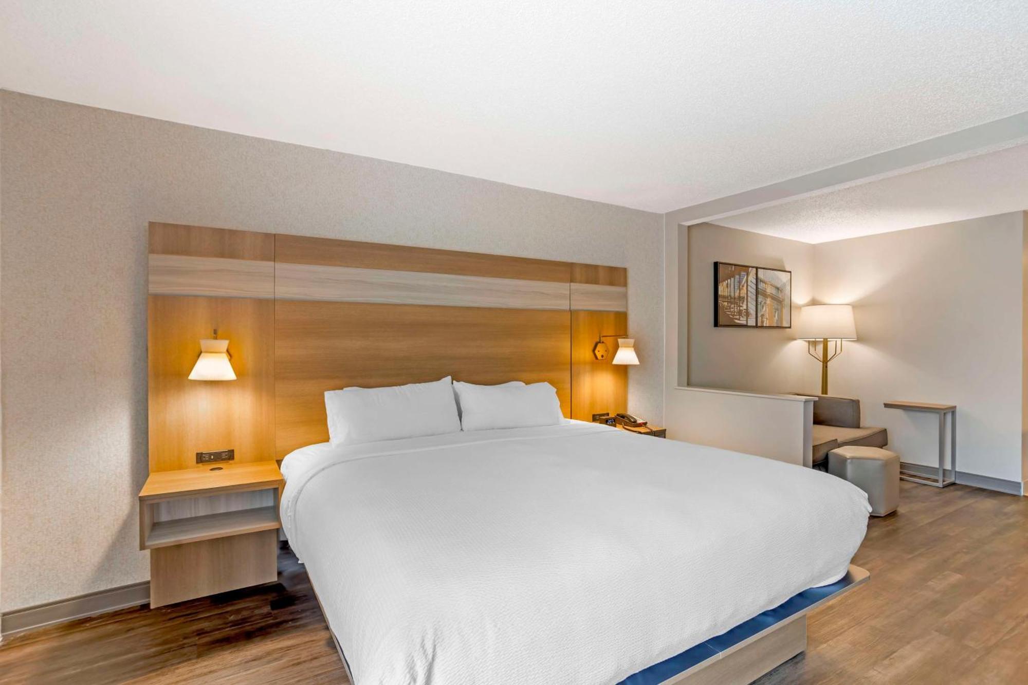 Best Western Plus Heritage Rail Inn & Suites Йорк Екстер'єр фото