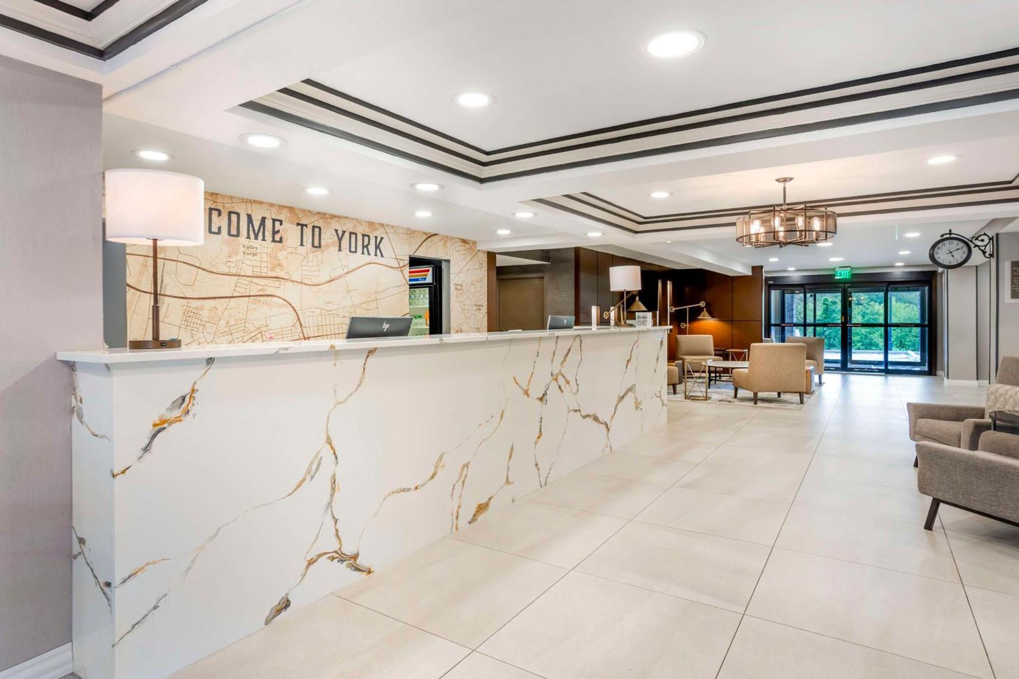 Best Western Plus Heritage Rail Inn & Suites Йорк Екстер'єр фото