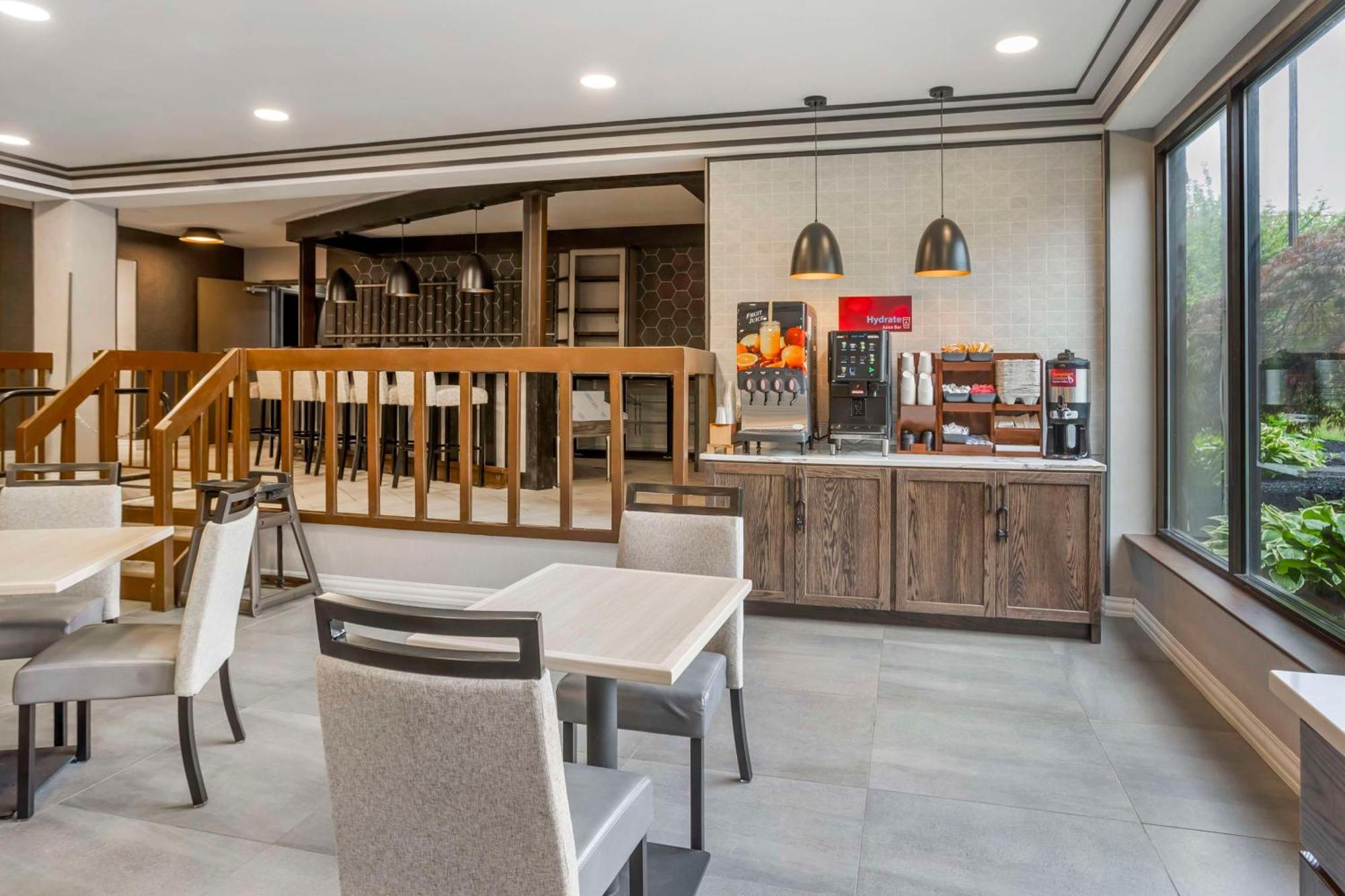 Best Western Plus Heritage Rail Inn & Suites Йорк Екстер'єр фото