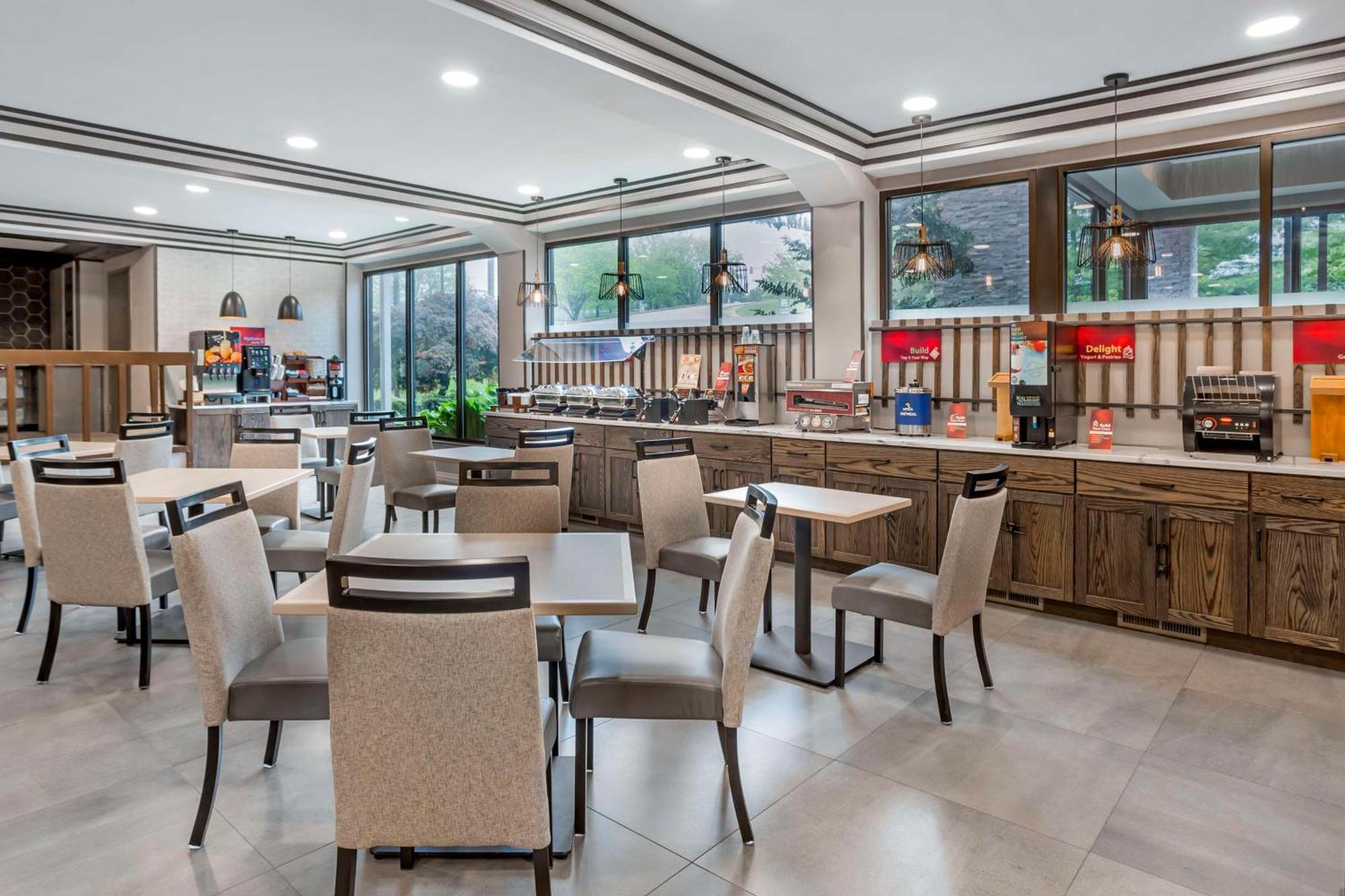Best Western Plus Heritage Rail Inn & Suites Йорк Екстер'єр фото